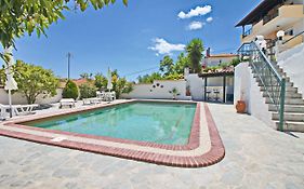 Maisonette With Sea View & Pool